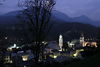 Nachtbild Alpenstadt Berchtesgaden Huser Stiftskirche in Bergkulisse Oberbayern