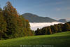 914179_Berchtesgadener Bergtal im Nebel Morgenstimmung Naturfotografie Grnwiese Bume Herbstfarben