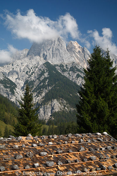 Bindalm Almhtte Gipfelblick ber Dachsteine Reiteralpe-Felsen Bild in Wattewolken