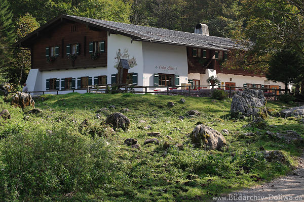 Salet-Alm Naturidylle Wanderziel in Alpenlandschaft Nationalpark Berchtesgaden Berghtte