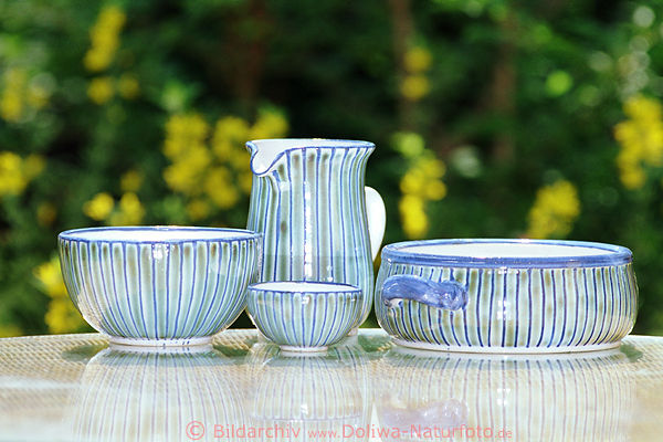 Topfset aus Ton blaue Tpfe gestreifte Vasen fertige Tonwaren Kunsthandwerk