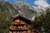 004525_Gasthof Islitzer unter Felswand Berg Foto aus Prägraten schöner Urlaub in Natur Alpen Osttirols