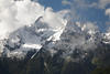 Spitzegg Alpenbild Zillertal Berggipfel in Schnee Wolken Naturfoto Tuxer Hauptkamm