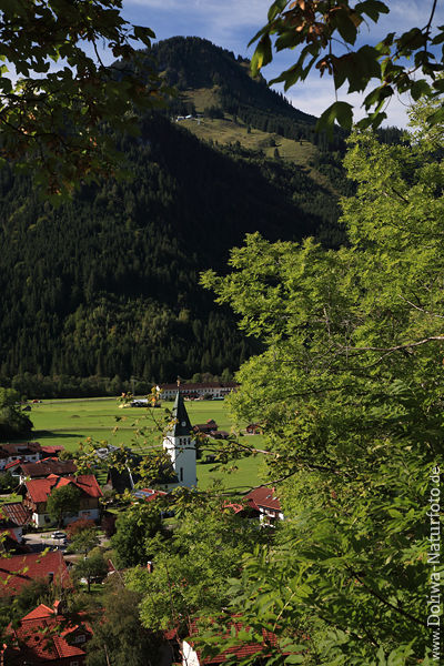 Oberdorf Gipfelblick zum Imberger Horn in Allgu Alpen Grnidyll Naturfoto