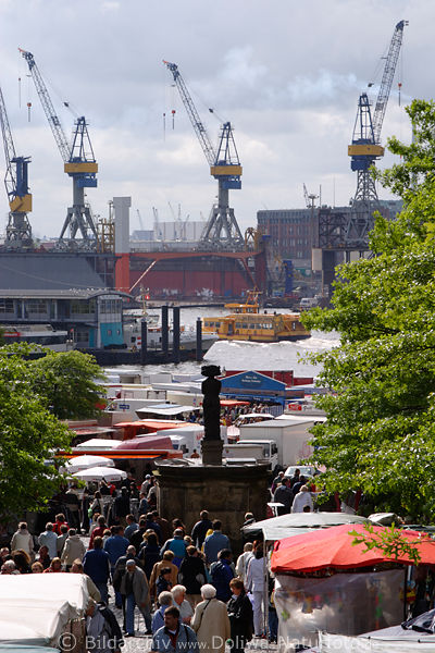 Fischmarkt Shoppingmeile Werftkrne Hafenblick Hamburg Frhlingsbummel