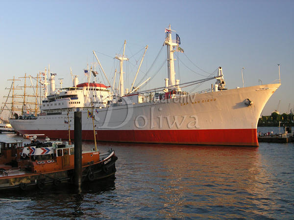Museumsschiff, Cap San Diego, rtliches Abendlicht, Elbe berseebrcke, Hafen Hamburg