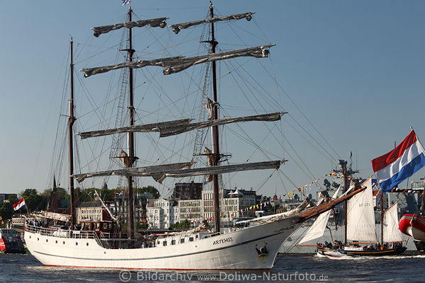 Artemis Grosegler am HF231 Dreisegelschiff