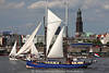 802333_Segeljacht Oban Foto Segelschiff Elbe Parade vor Michel Hafengeburtstag Hamburg