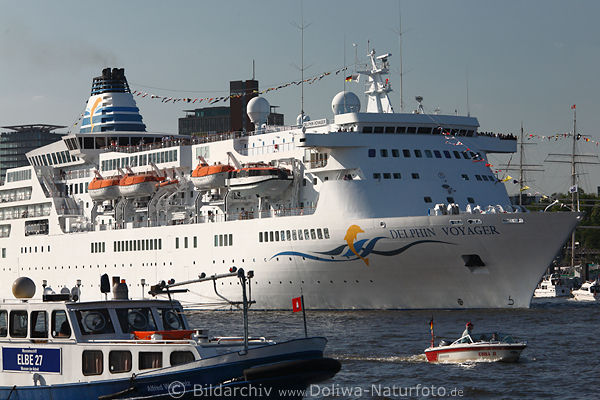 Delphin Voyager Schiffsparade in Hamburg Hafengeburtstag