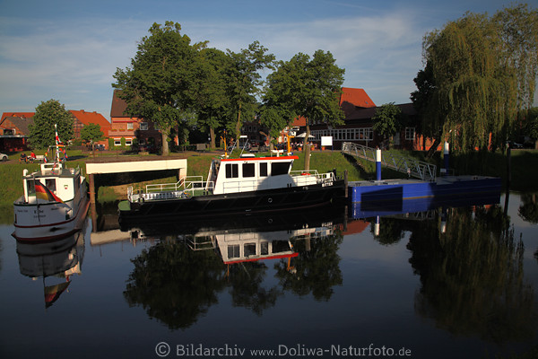 Hitzacker Kranplatz Wasserboote am Hochufer mit Hotel-Caf am Elbe-Zufluss