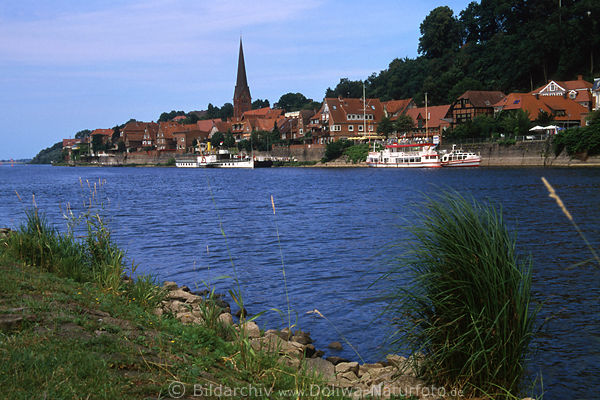 Elbe-Wasserfluss vor Lauenburg