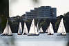 Segeln Boote Panorama Gegenlicht auf Alsterwasser Foto vor Hamburger Bauwerk