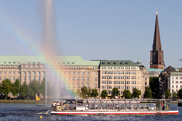Regenbogen ber Alster Sonnenschiff Hamburg City Seewasser