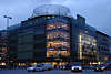 Karstadt Sportlden City Architektur Hamburg Bild in Dmmerung