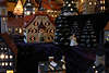 916298_Porzellan Lichthäuser romantische Geschenke für Adventszeit auf Hildesheimer Weihnachtsmarkt