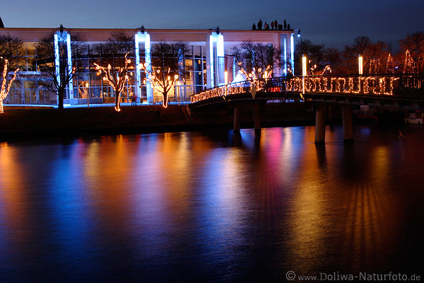 Lbeck Ice-World Advent-Lichter Trave Wasser-Spiegelung Romantik Weihnachtszeit