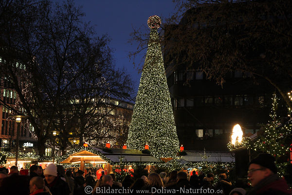 Christbaum Weihnachtsmarkt Hamburg Spitalerstrasse Tannenbaum Foto 1206094 Htten Besucher
