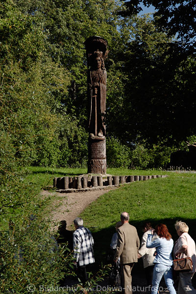Didysis Denkmal Foto Trakai Insel Besucher Reisebild Urlaub in Litauen