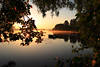 Sonnenaufgang über Masurens Hessen-See Wasser Herbstnebel romantische Landschaft Brassendorf Holzstege