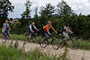 57909_ Frauen Radler, Mdels in Fahrt radeln durch Masuren Feldweg, Radtour Foto, Naturausflug mit Rad in Freizeit