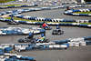 1100182_ Kartsport Spass fr Amateure-Rennfahrer Sportfoto in Go-Karts auf Kartbahn Rennstrecke