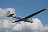 002170_Segelflug in Wolkenhöhe Flugfoto: motorloser Segelflugzeug am Himmel schweben, Luftsportflieger