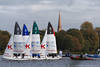 Segelreihe Schlauchboote Schiedsrichter in Foto Hamburger Alsterregatta