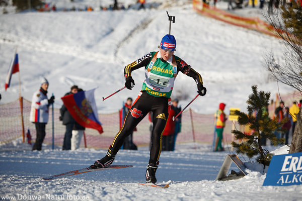 Martina Beck (Glagow) auf Skiloipe Biathlon-Weltcupfoto