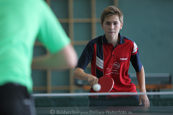 Finalematch Portrt des Simon Sperlich Foto Einzel Kreismeister 2013 bei Schler A im Tischtennis
