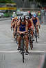 707869_ Triathlon Radrennen Foto auf Hamburgs Strasse WM 2007 Peleton Radfahrerinnen Gruppenbild