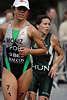 707985  Moniz aus Portugal vor Ungarn Luferin mde und unerschpft auf letzter Runde laufen beim Triathlon WM 2007 in Hamburg