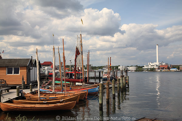 Museumshafen Holzboote in Frde Landschaft Foto Stadtwerke Flensburg Kamin-Hochturm