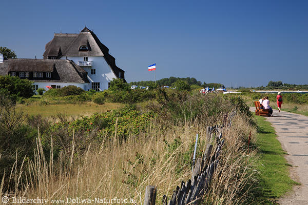 Hohwacht Pension Caf-Haus am Meer Uferpromenade Ostseekste Landschaft Foto
