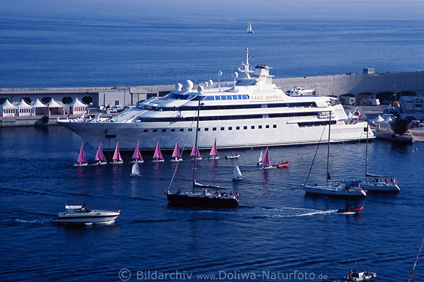 Lady Moura Grojacht Monte-Carlo Yachthafen Boote in Wasser Landschaft Riviera