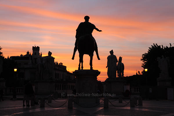 Rom Kaiser Marc Aurel Pferd Silhouette am Rothimmel von Kapitol