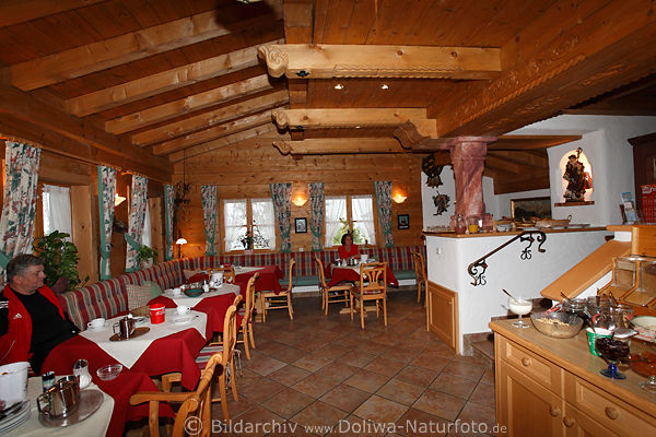 Pension-Perlerlehen Frühstücksraum am Bauernhof