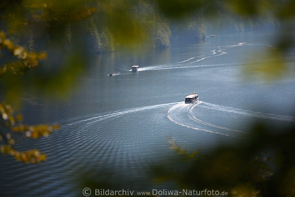Knigssee Schiffe Wasserspuren romantische Landschaft Boote durch Bltter
