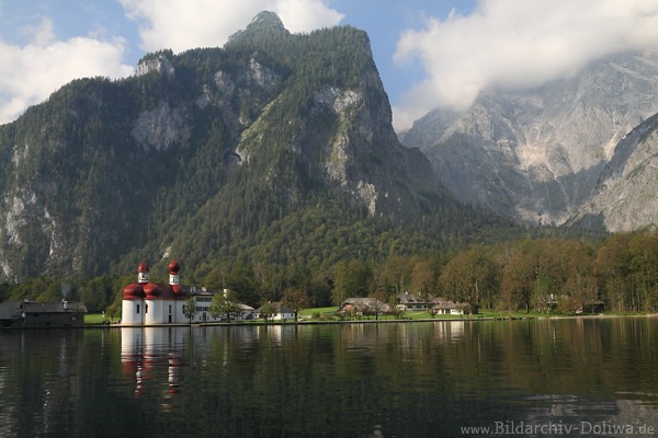 Alpenkulisse St. Bartholom unter Gipfelfelsen Naturfoto Wasser Grnufer Knigssee