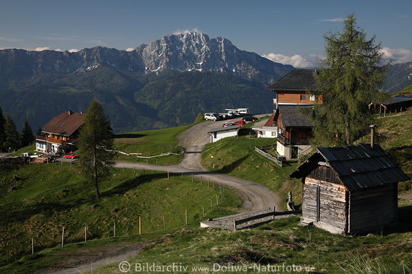 EmbergerAlm Bergpanorama Gasthfe Hauswege Alpenbild