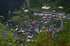 Hallstatt Hausdcher von oben See-Uferstrasse Schiffe Hafen