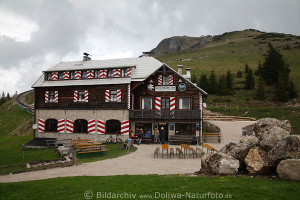 Gasthof-Schafberg-Alpe Foto Wanderer Jause+Zimmer Bahnstation ber Wolfgangsee