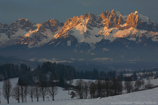 Gebirgszug Wilder Kaiser Schnee Foto Winterlandschaft Alpen Bergpanorama