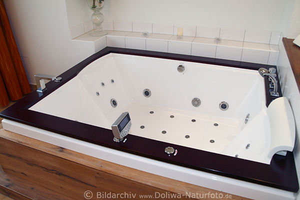 Hydro-Whirlwanne SPA-Wellness-Hotel Steinplatte in Waidring