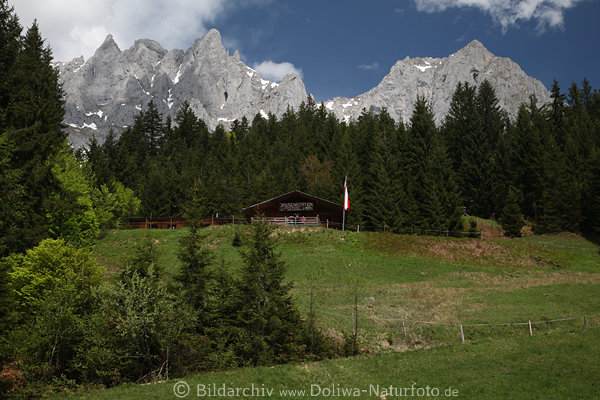 Jausenstation Graspoint Niederalm Wanderziel unter Wilder Kaiser grandioser Gipfelpanorama