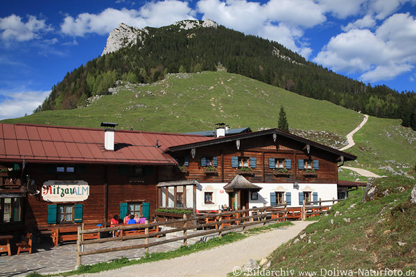 RitzauAlm Gasthof Schutzhütte in Bergkulisse Zahmer-Kaiser Alpenlandschaft