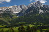 Tuxeck Alme Foto Wilder-Kaiser Berge Felsspitze Landschaft Panorama über grüne Wiesen Wälder