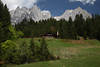 Jausenstation Graspoint Niederalm Foto Wanderziel unter Wilder Kaiser grandioser Gipfelpanorama