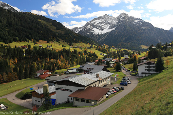 Mittelberg Naturidylle Kleinwalsertal Fotos Alpen Urlaubsort in Gipfelhöhe