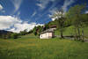 Gnoppnitz Fotos Bergdorf in Alpenlandschaft Kirchlein Kapelle Häuser grüne Naturoase Bilder