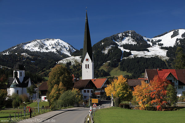 Alpendorf Fischen in Allgu Bergkulisse Naturidylle Kirchen Strasse